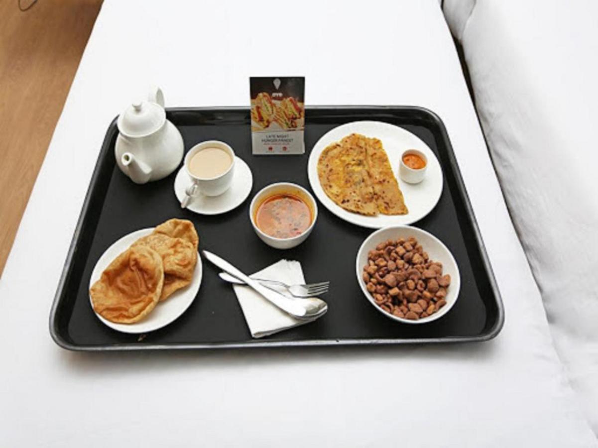 Oyo 45301 Hotel Om Palace Sāgar Exteriör bild
